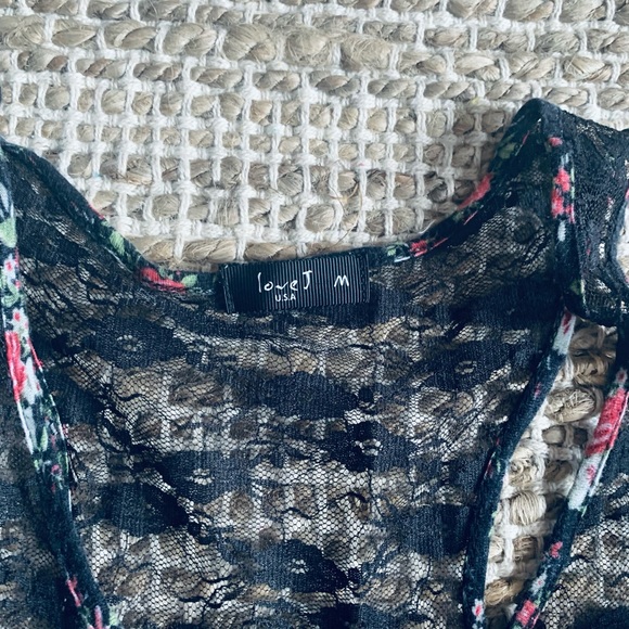 Tank top bundle - Picture 6 of 8